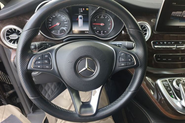 Used Mercedes-Benz V-Class 2018 V 260 L Prestige Extended Version China VI