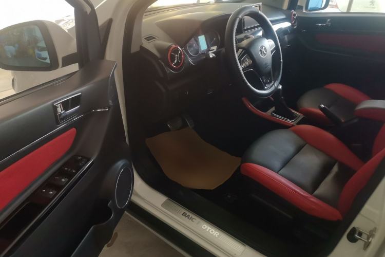 Used BAIC Senova X25 2015 1.5L automatic luxury version
