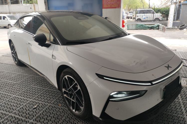 Used XPeng P7+ 2024 Ultra-Long Range Max Front Right 45 Deg