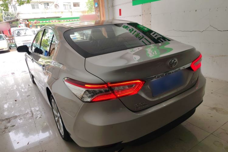 Used Toyota Camry 2018 2.0G Luxury Edition Rear Left 45 Deg