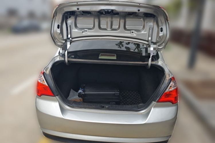 Used Venucia D50 2015 1.6L Automatic Fashion Edition
