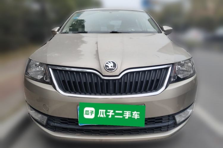 Used Skoda Rapid 2015 1.6L Automatic Smart Selection Model