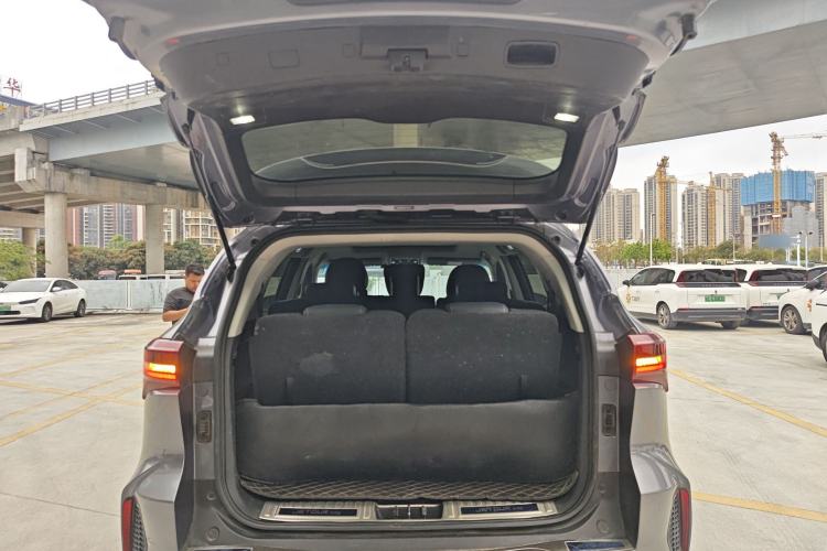 Used JETOUR X70 2023 1.5T DCT Beyond PRO Edition 7 Seats
