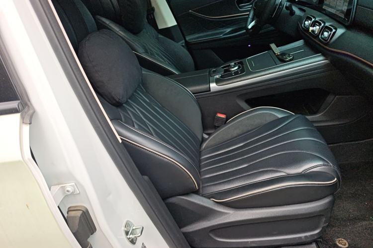 Used Chery Tiggo 9 2023 2.0T Dual-Clutch Two-Wheel Drive Luxury Edition 5 Seats Right Front Seat