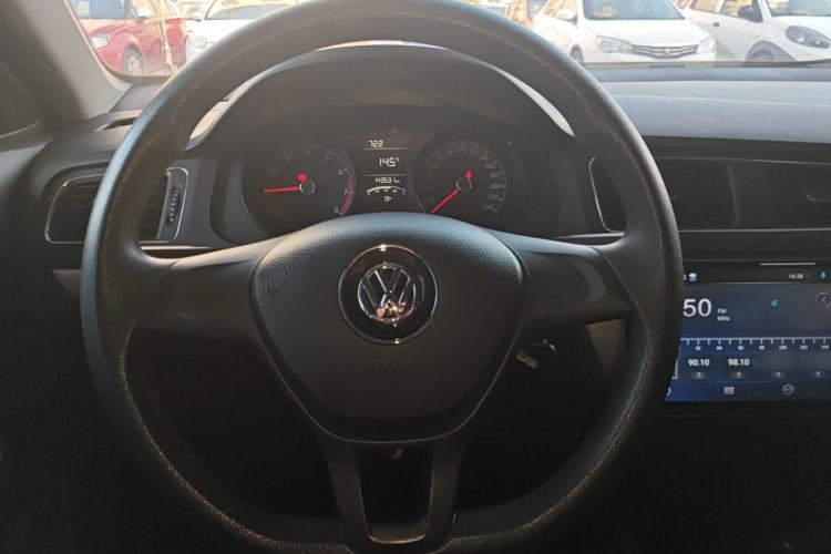 Used Volkswagen Lavida 2017 1.6L Manual Fashion Edition
