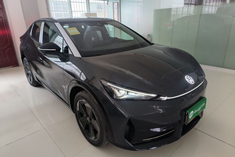 Used Volkswagen ID.UNYX 2025 Pure Model Front Right 45 Deg