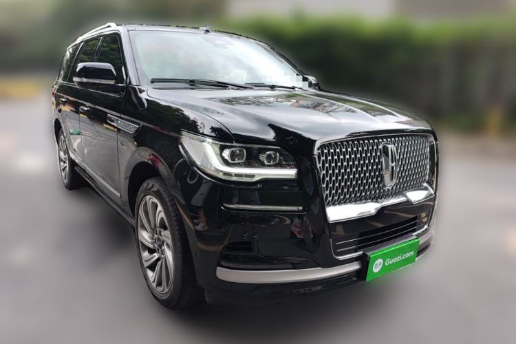 Used Lincoln Navigator 2022 3.5T Prestige Edition Front Right 45 Deg