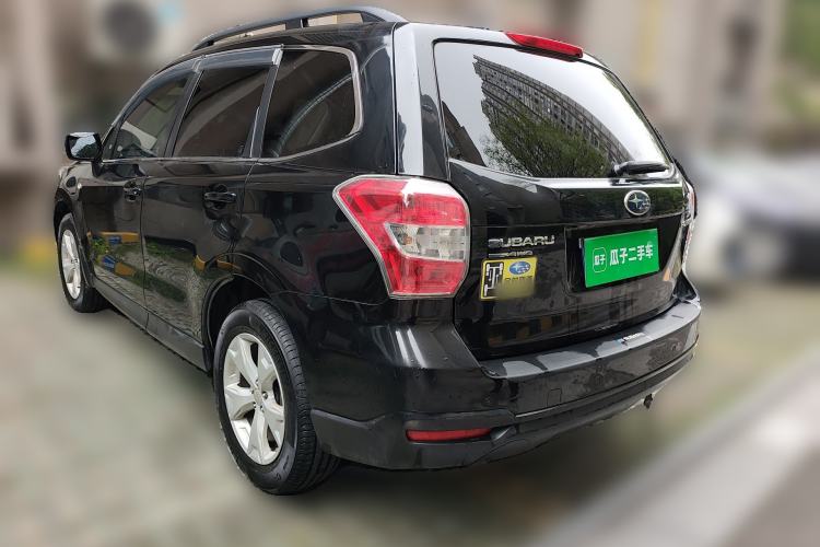 Used Subaru Forester 2014 2.0i Automatic Luxury Edition Rear Left 45 Deg