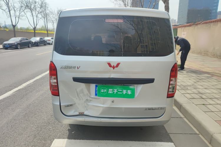 Used Wuling Rongguang V 2018 1.2L Practical Model
