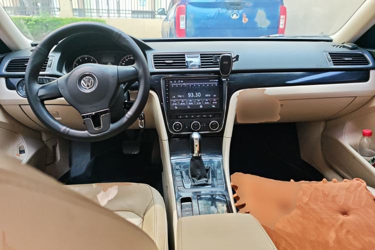 Used Volkswagen Passat 2013 1.8TSI DSG Prestige Edition Center Console