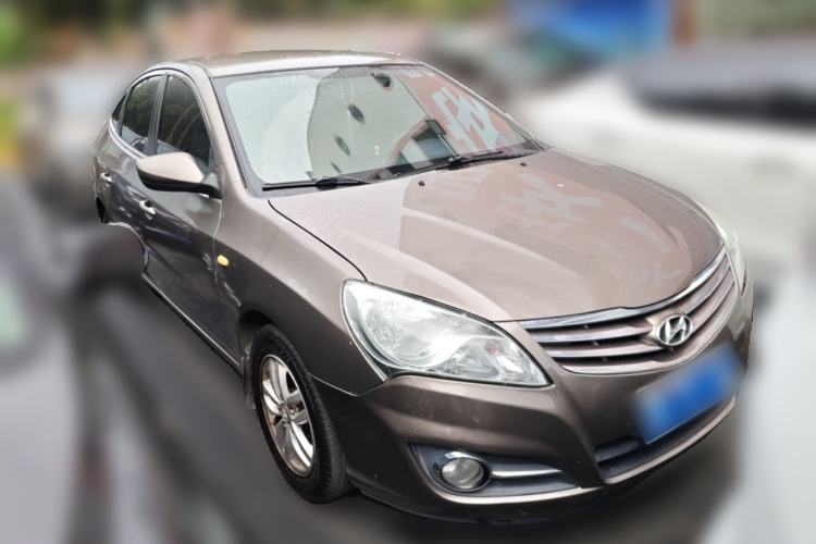 Used Hyundai Celesta 2011 1.6L Automatic Comfort Edition Front Right 45 Deg