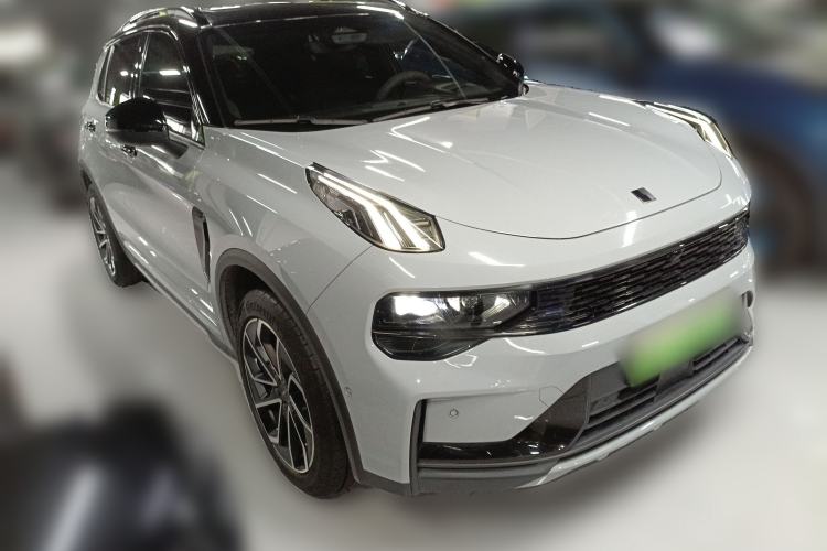 Used Lynk & Co 01 EM-P 2023 1.5TD EM-P Dawn Edition Front Right 45 Deg