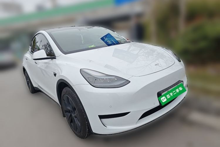 Used Tesla Model Y 2023 Rear-Wheel-Drive Version
