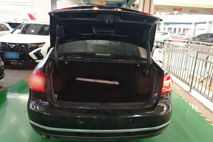 Used Volkswagen Passat 2014 1.8TSI DSG Prestige Navigation Edition
