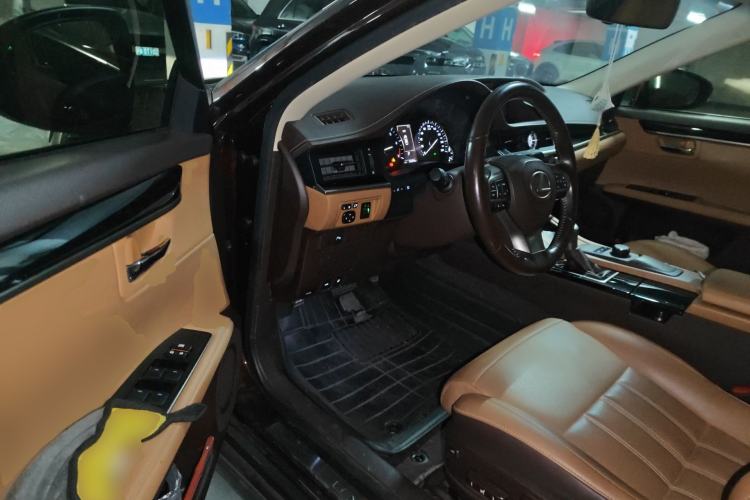 Used Lexus ES 2015 200 Elite Edition Driver Seat