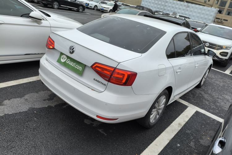 Used Volkswagen Sagitar 2015 1.6L Automatic Comfort Model Rear Right 45 Deg