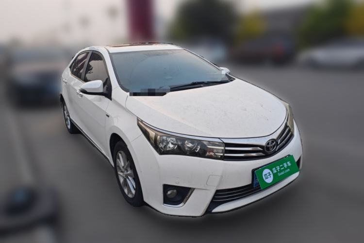Used Toyota Corolla 2014 1.6L CVT GL-i Leather Edition Front Right 45 Deg