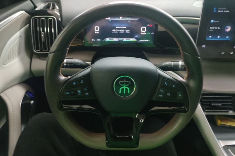 Used BYD Song Pro New Energy 2024 HONOR Edition DM-i 110KM Beyond Model Steering Wheel