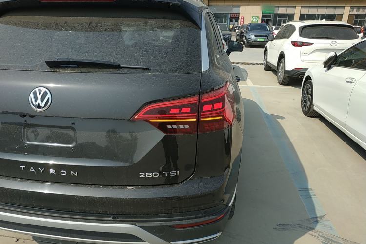 Used Volkswagen Tayron 2020 280TSI Two-Wheel Drive Luxury Connect Edition Right Rear Taillight