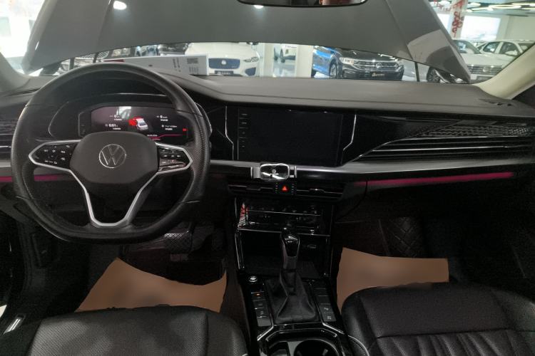 Used Volkswagen Passat 2023 330TSI Luxury Edition
