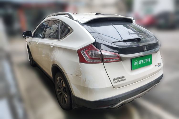 Used Luxgen U6 SUV 2015 1.8T Fashion Edition Rear Left 45 Deg