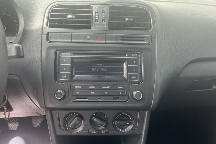 Used Volkswagen Polo 2014 1.4L Manual Fashion Edition