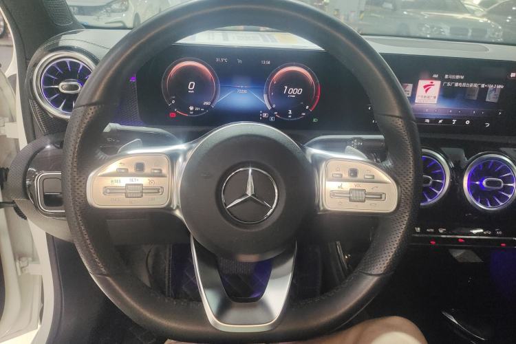 Used Mercedes-Benz A-Class 2020 Restyled A 200 L Sport Sedan Fashion Version Steering Wheel