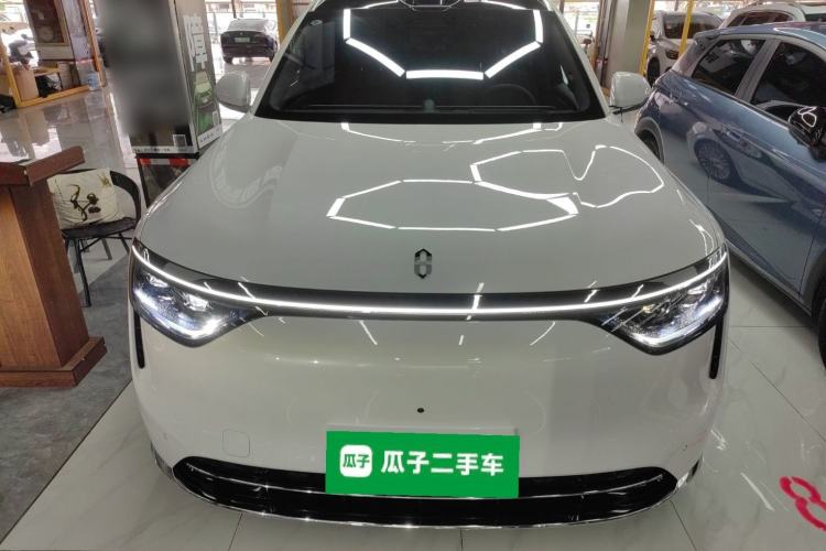 Used Hima AITO M8 2025 Extended-Range Ultra Version 53.4 kWh 6-Seater Edition Front