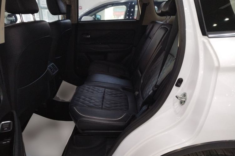 Used Mitsubishi Outlander 2020 2.4L 4x4 Zhi Xiang Edition 5 Seats