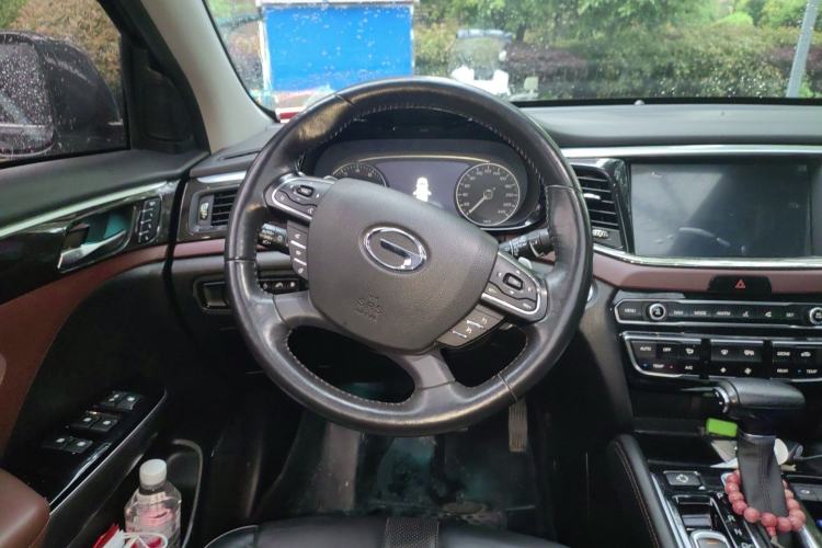 Used GAC Trumpchi GS8 2017 320T Four-Wheel Drive Luxury Smart Connectivity Version (7 Seats) Steering Wheel