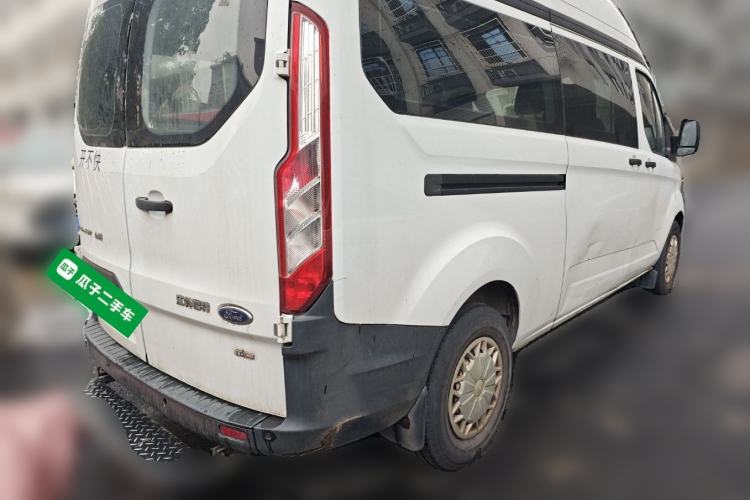 Used Ford Transit 2019 2.0T Diesel Multi-Purpose Commercial Vehicle Mid-Drive Mid-Roof 6-Seater China VI Standard
