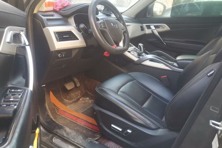 Used Geely Auto Emgrand X7 Sport 2020 1.8TD DCT Two-Wheel Drive Smart Connect 4G-Enabled Version
