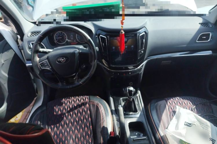 Used Haima S7 2017 1.8T Manual Leading Edition Center Console