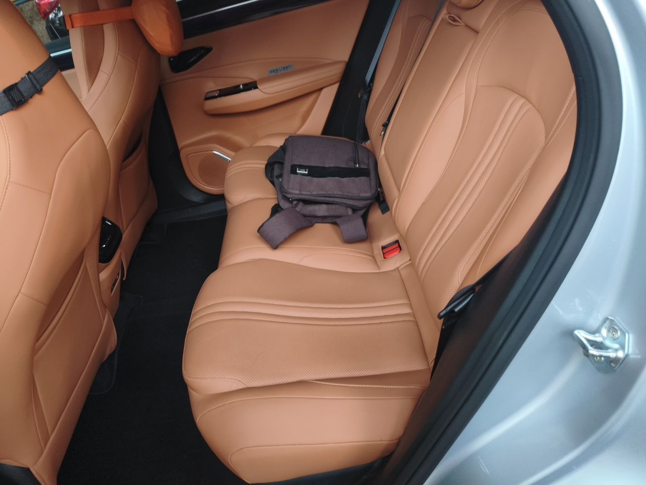 Geely Galaxy L7 2025 EM-i 115km Exploration+ Edition — снимка 17