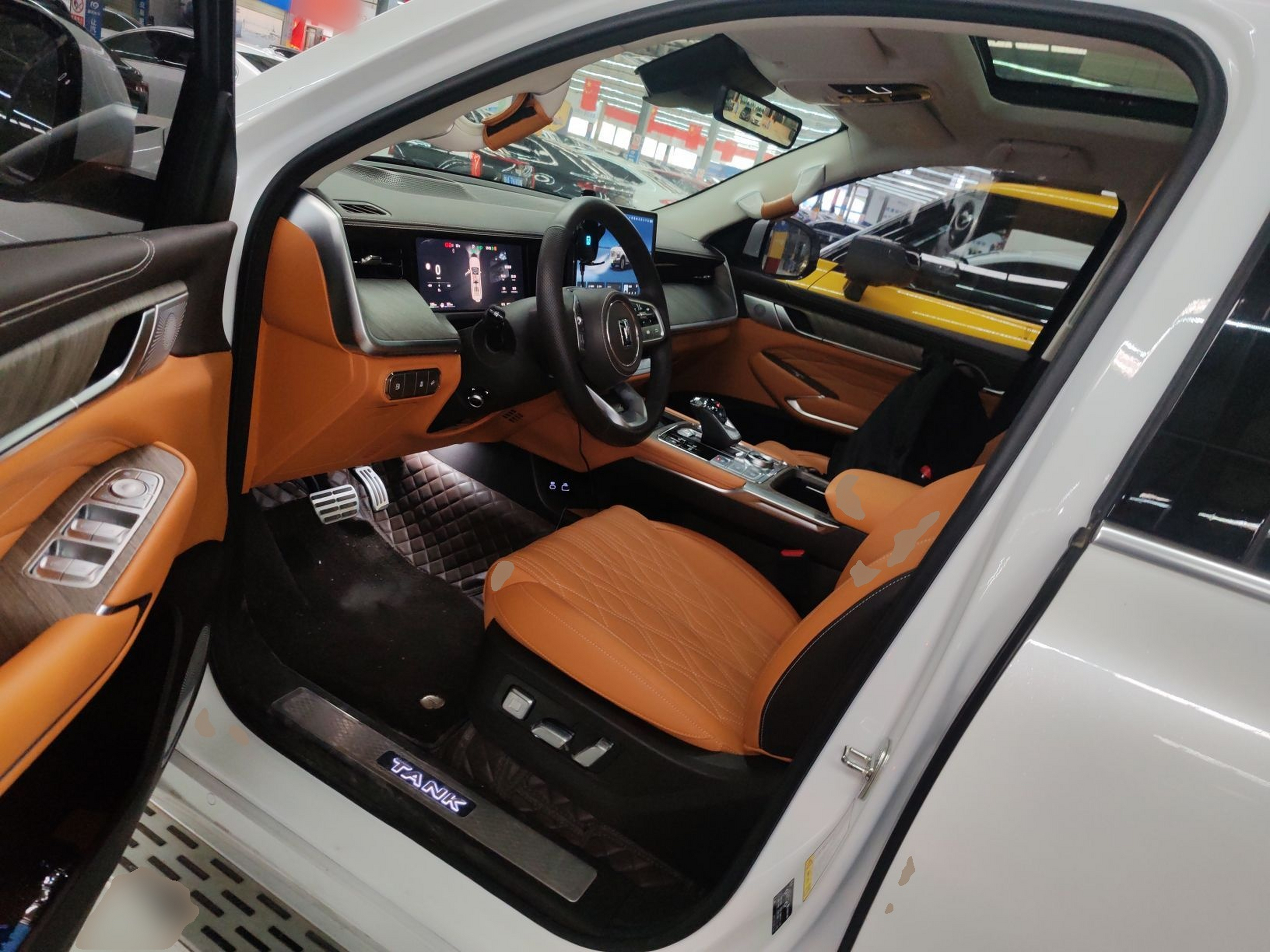 المقاعد الأمامية داخل السيارة