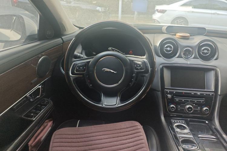 Used Jaguar XJ 2014 XJL 3.0 SC Two-Wheel-Drive Flagship Business Edition