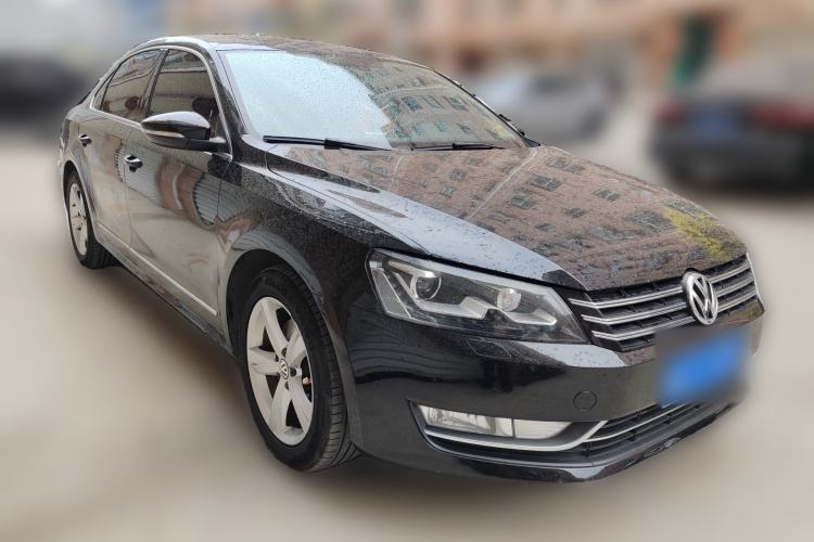 Used Volkswagen Passat 2013 1.8TSI DSG Prestige Edition Front Right 45 Deg