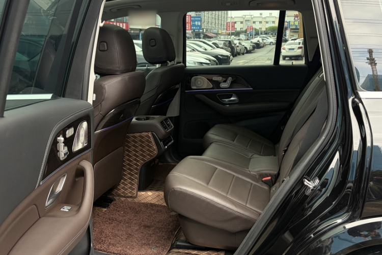 Used Mercedes-Benz GLS 2023 Refresh GLS 450 4MATIC Fashion Edition Interior 7