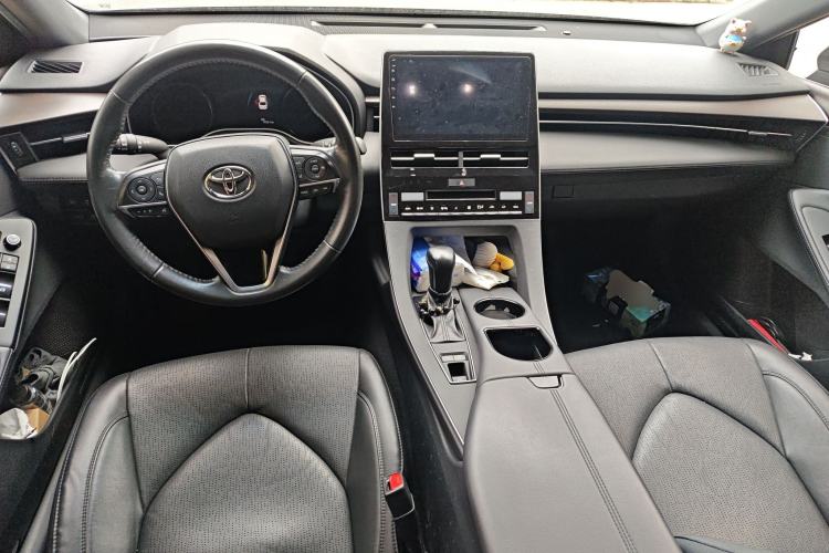 Used Toyota Avalon 2019 2.0L XLE Premium Edition China VI Center Console