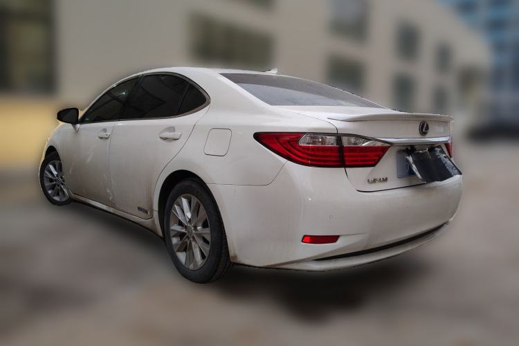 Used Lexus ES 2013 300h Elite Edition
