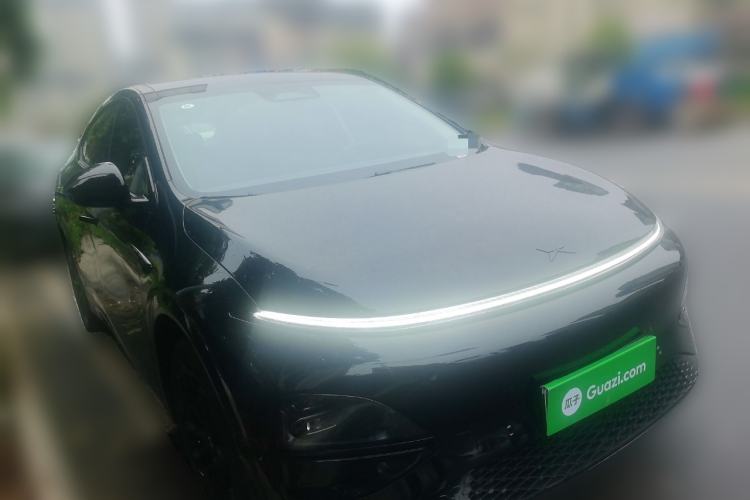 Used XPeng G6 2025 625 Long-Range Max Tech Edition Front Right 45 Deg