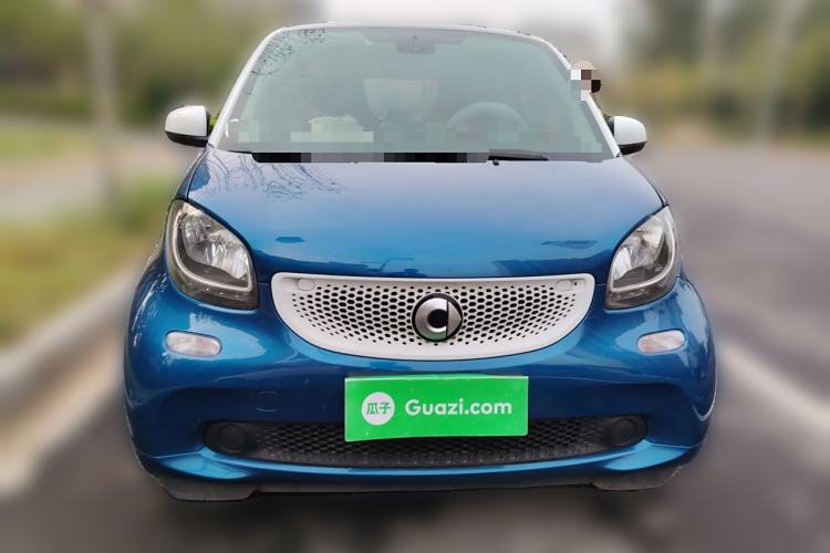 Used smart fortwo 2019 0.9T 66kW Hardtop Wind Power Edition China VI
