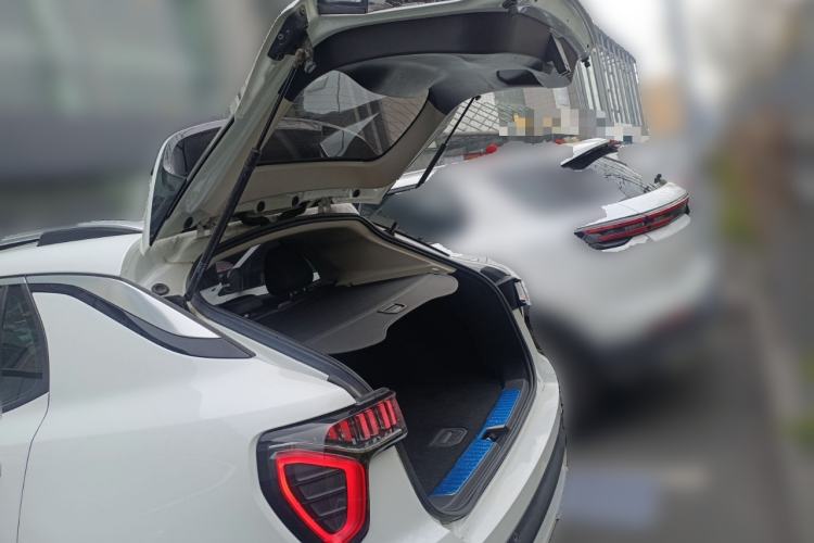 Used Lynk & Co 01 2019 2.0T Two-Wheel-Drive Version China VI Standard
