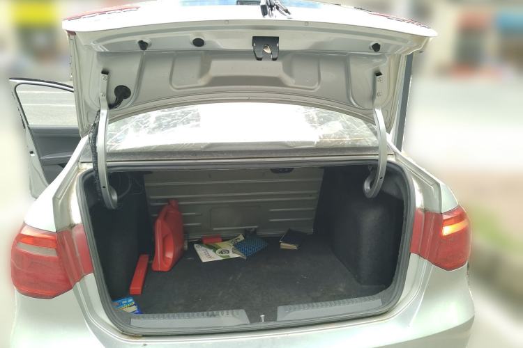 Used Volkswagen Jetta 2013 1.6L Manual Fashion Edition