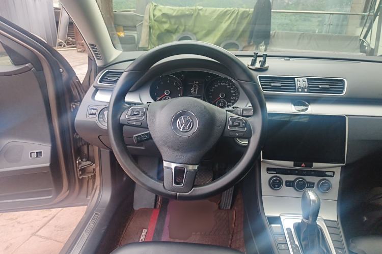 Used Volkswagen Magotan 2016 1.8TSI Smart Enjoyment Leading Model Steering Wheel