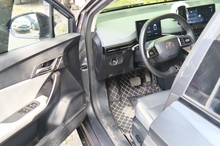 Used MG 4 EV 2022 520 km Flagship Edition
