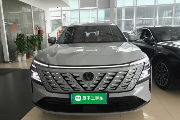 Used CHANGAN CS75 PLUS 2025 4th Generation UItra 2.0T New Blue Whale – Smart & Powerful Version Front