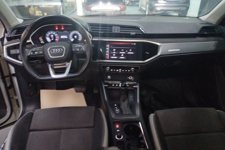 Used Audi Q3 2021 35 TFSI Fashion Dynamic Model