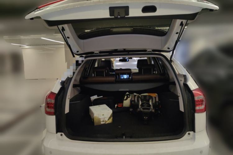 Used BYD Tang New Energy 2015 2.0T Four-Wheel-Drive Flagship Model Trunk