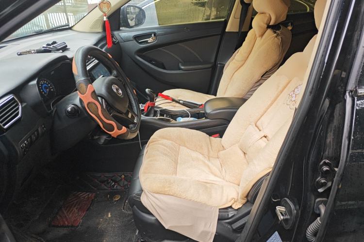 Used Dongfeng Fengon 580 2017 1.5T Manual Luxury Model Left Front Seat